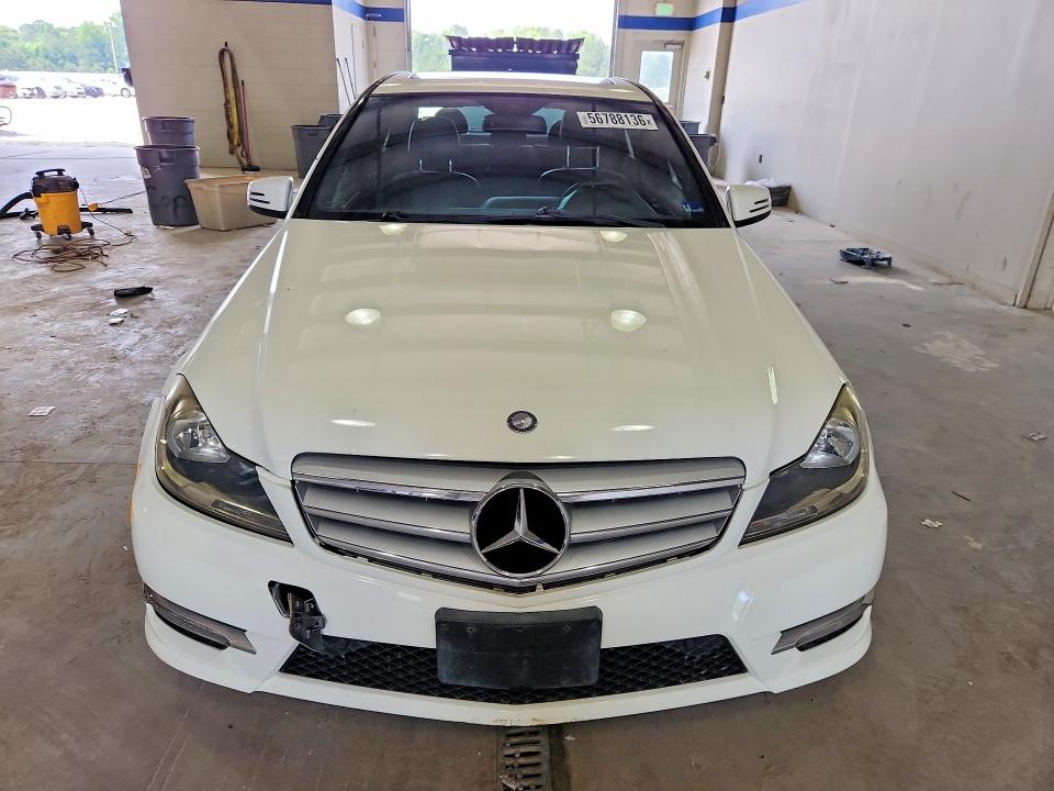 Продажа на аукционе авто 2012 Mercedes-benz C, vin: WDDGF8BB9CA692788, номер лота: 56788136