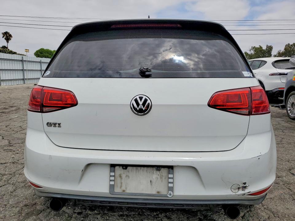 Продажа на аукционе авто 2017 Volkswagen Gti, vin: 3VW5T7AU4HM017221, номер лота: 85612025