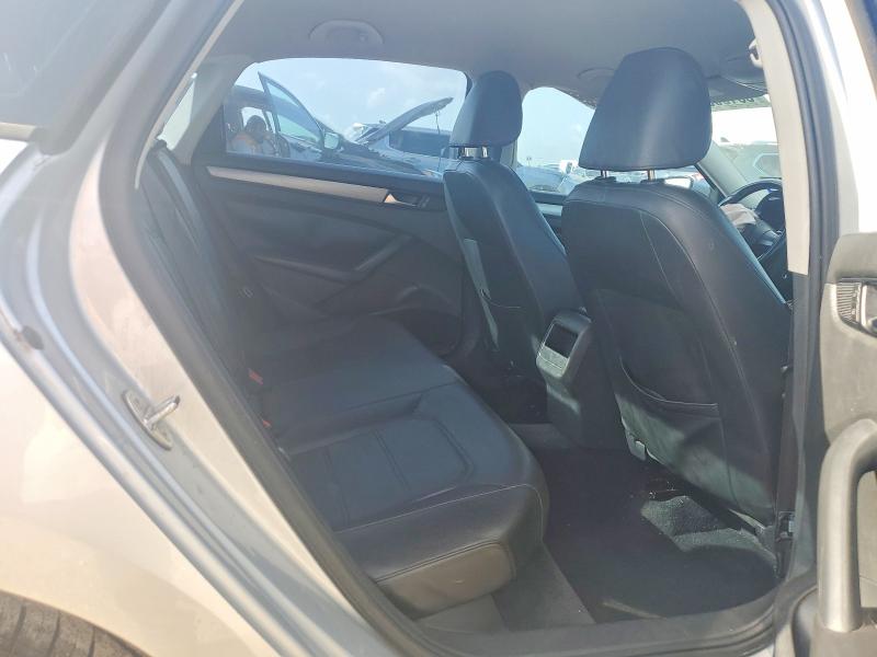 2015 Volkswagen Passat მანქანა იყიდება აუქციონზე, vin: 1VWAT7A3XFC023285, აუქციონის ნომერი: 58190806