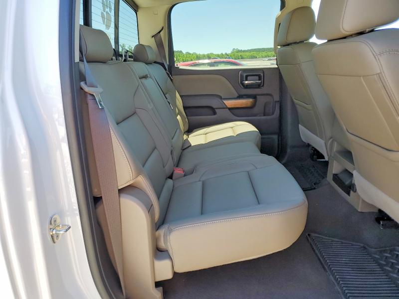 55729666 :رقم المزاد ، 3GCUKSEC8JG623762 vin ، 2018 Chevrolet Silverado مزاد بيع