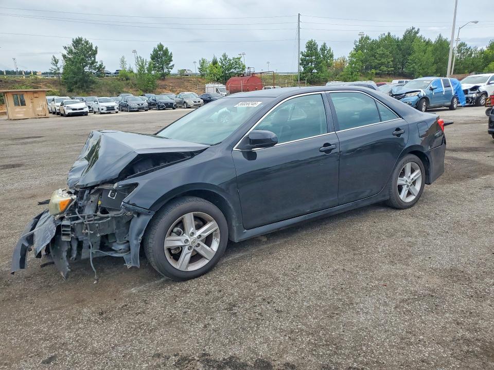 56856246 :رقم المزاد ، 4T1BF1FK4EU331973 vin ، 2014 Toyota Camry مزاد بيع