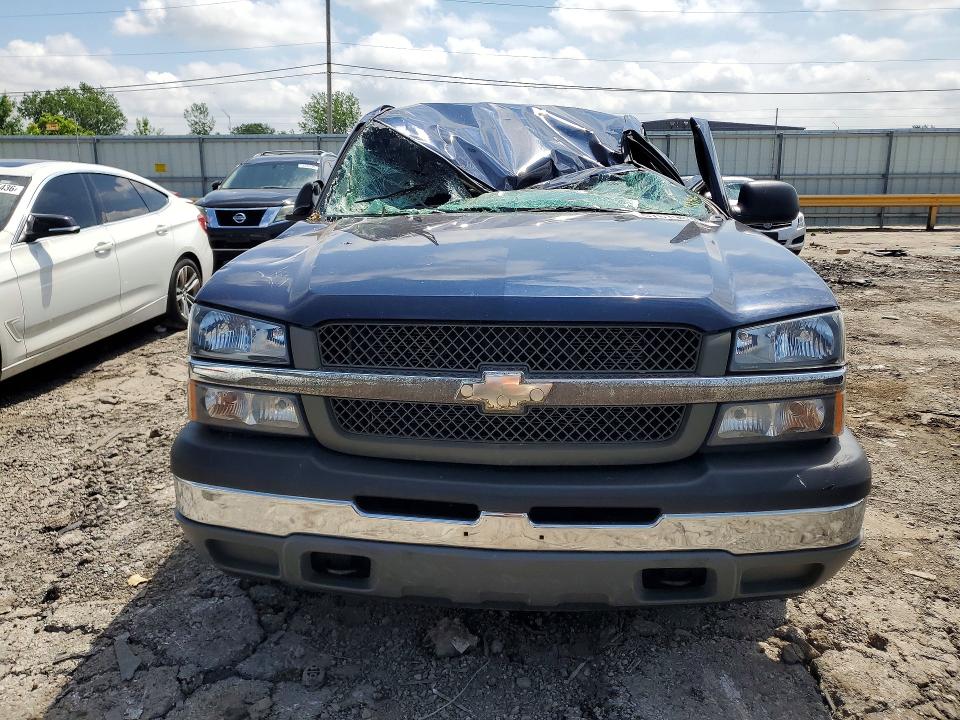 Продажа на аукционе авто 2005 Chevrolet Silverado, vin: 2GCEC19V151152818, номер лота: 57679836