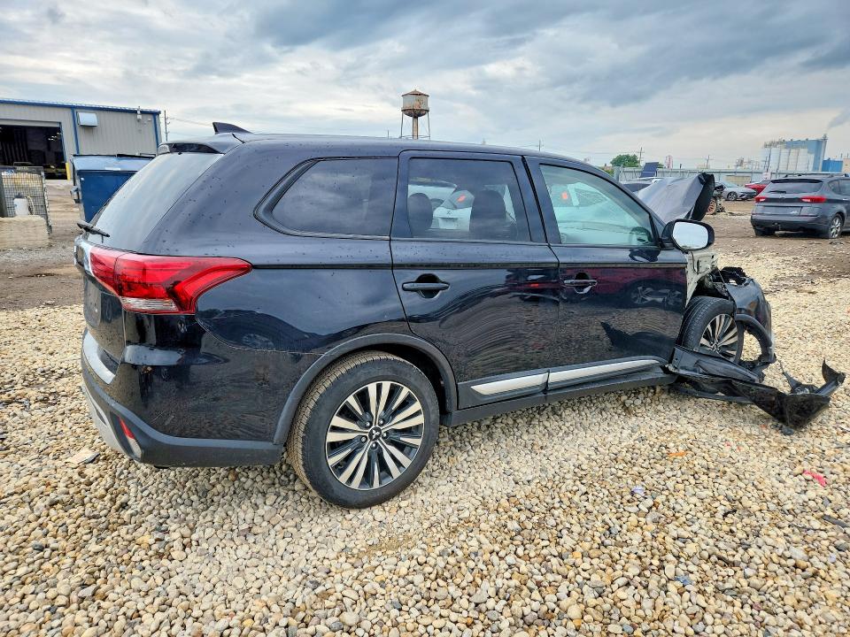 2020 Mitsubishi Outlander მანქანა იყიდება აუქციონზე, vin: JA4AD2A32LZ004624, აუქციონის ნომერი: 56182616