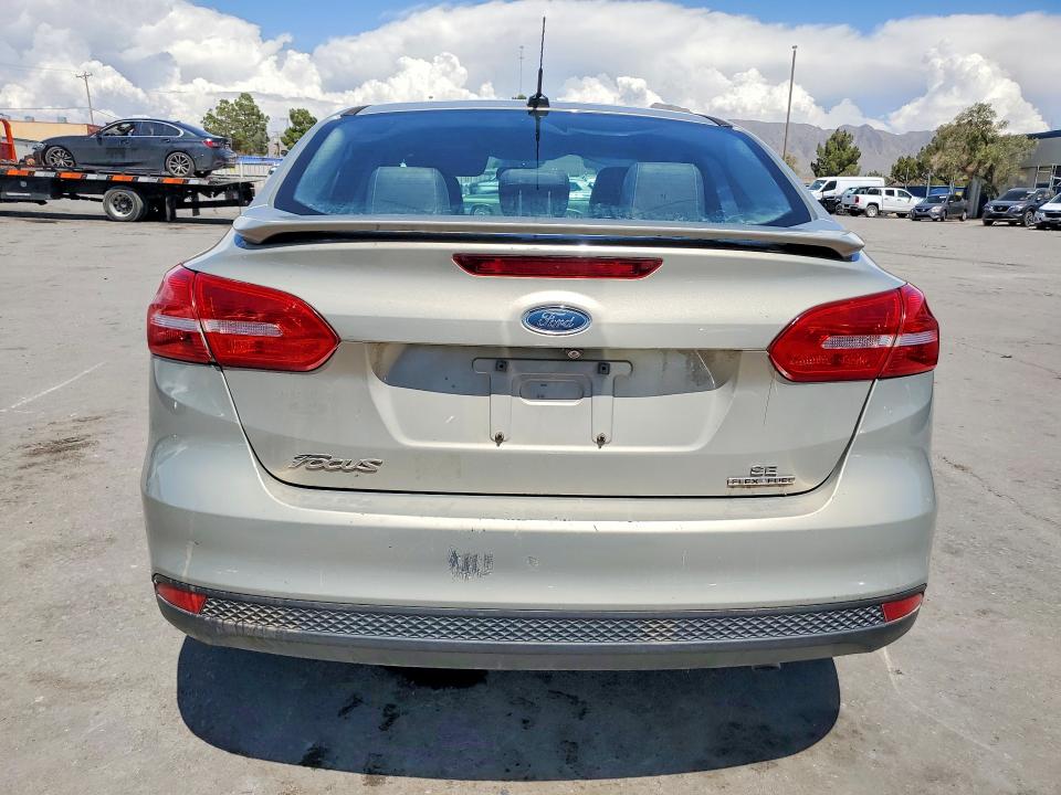 56053706 :رقم المزاد ، 1FADP3F26FL314188 vin ، 2015 Ford Focus مزاد بيع