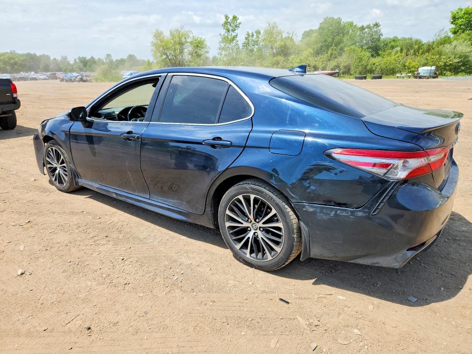 54632056 :رقم المزاد ، 4T1B11HK8KU701295 vin ، 2019 Toyota Camry مزاد بيع