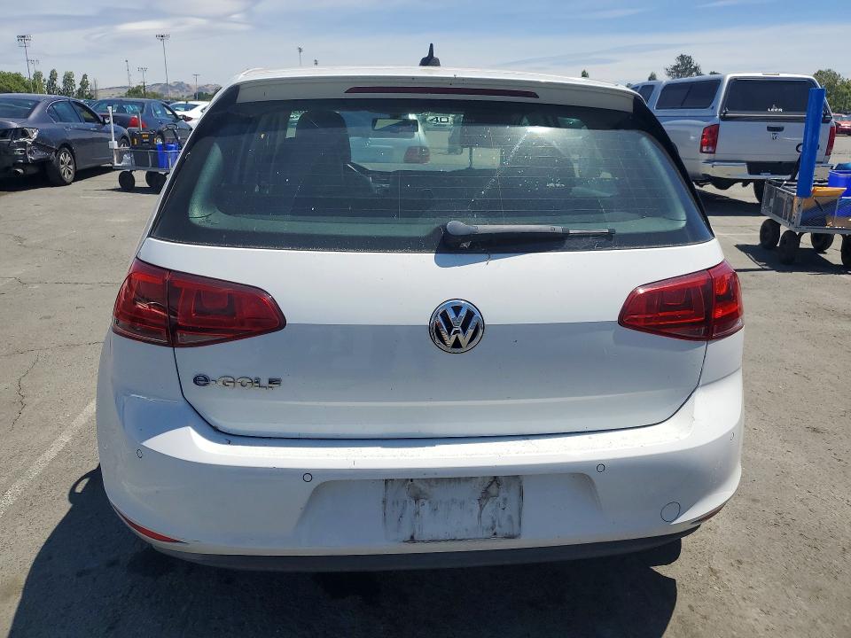 2015 Volkswagen E-golf მანქანა იყიდება აუქციონზე, vin: WVWPP7AU2FW901915, აუქციონის ნომერი: 56608696