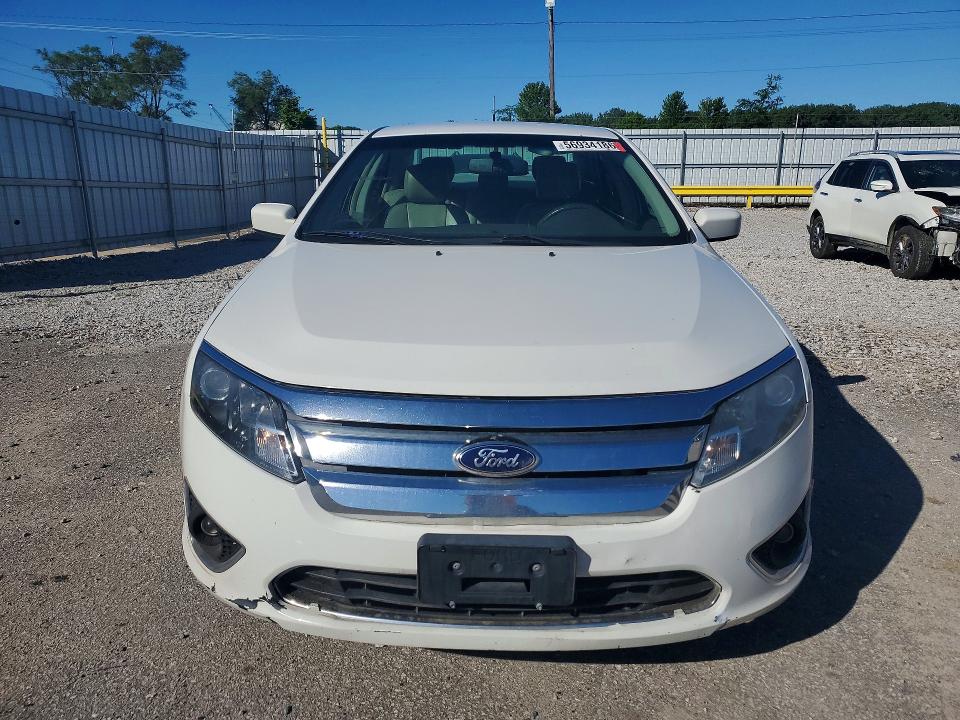 56934186 :رقم المزاد ، 3FAHP0JA8CR132424 vin ، 2012 Ford Fusion مزاد بيع