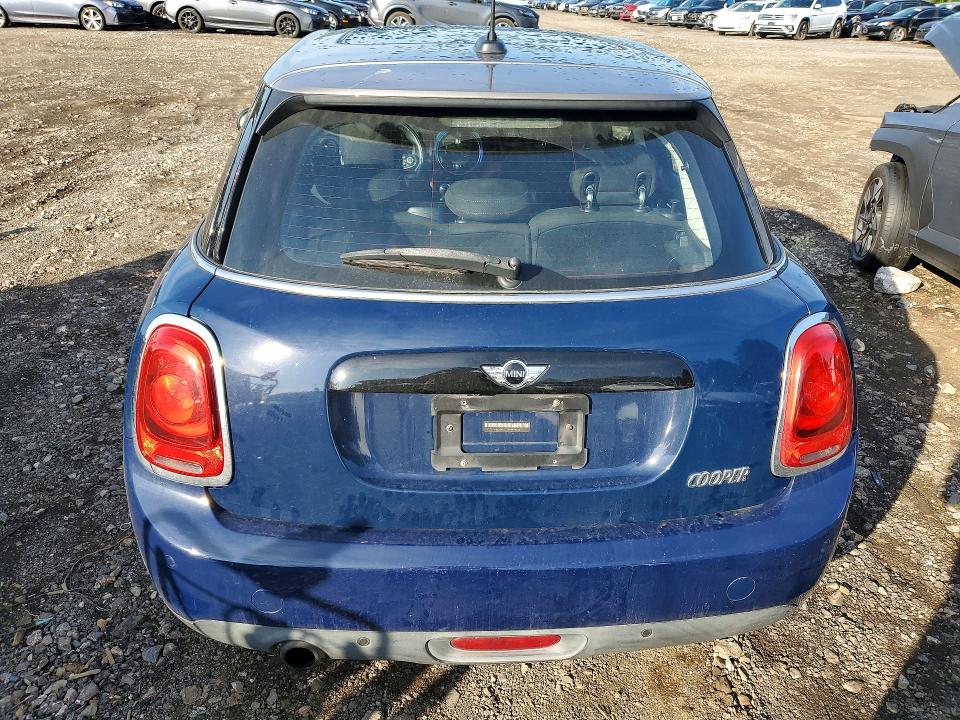 56786046 :رقم المزاد ، WMWXU1C39H2F78306 vin ، 2017 Mini Cooper مزاد بيع