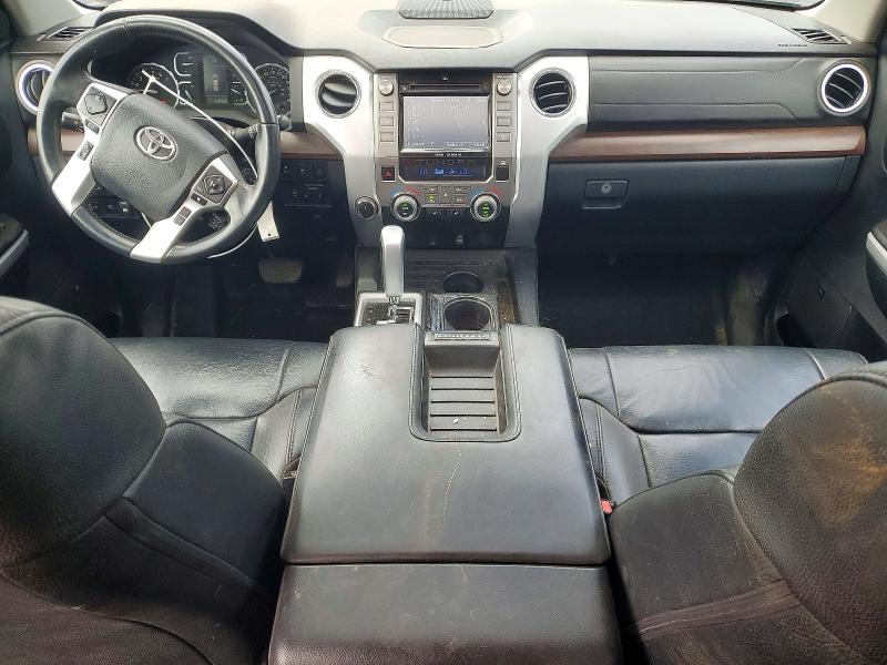 58495656 :رقم المزاد ، 5TFHY5F14JX729782 vin ، 2018 Toyota Tundra مزاد بيع