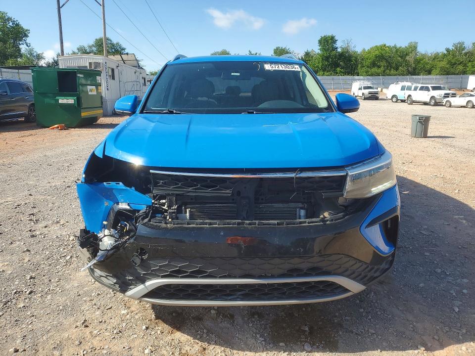 57213036 :رقم المزاد ، 3VVRX7B28NM044327 vin ، 2022 Volkswagen Taos مزاد بيع