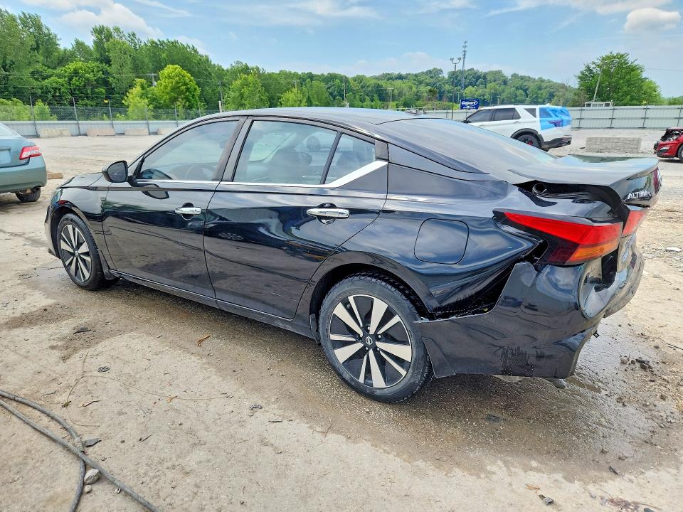 56707296 :رقم المزاد ، 1N4BL4DV1MN302635 vin ، 2021 Nissan Altima مزاد بيع