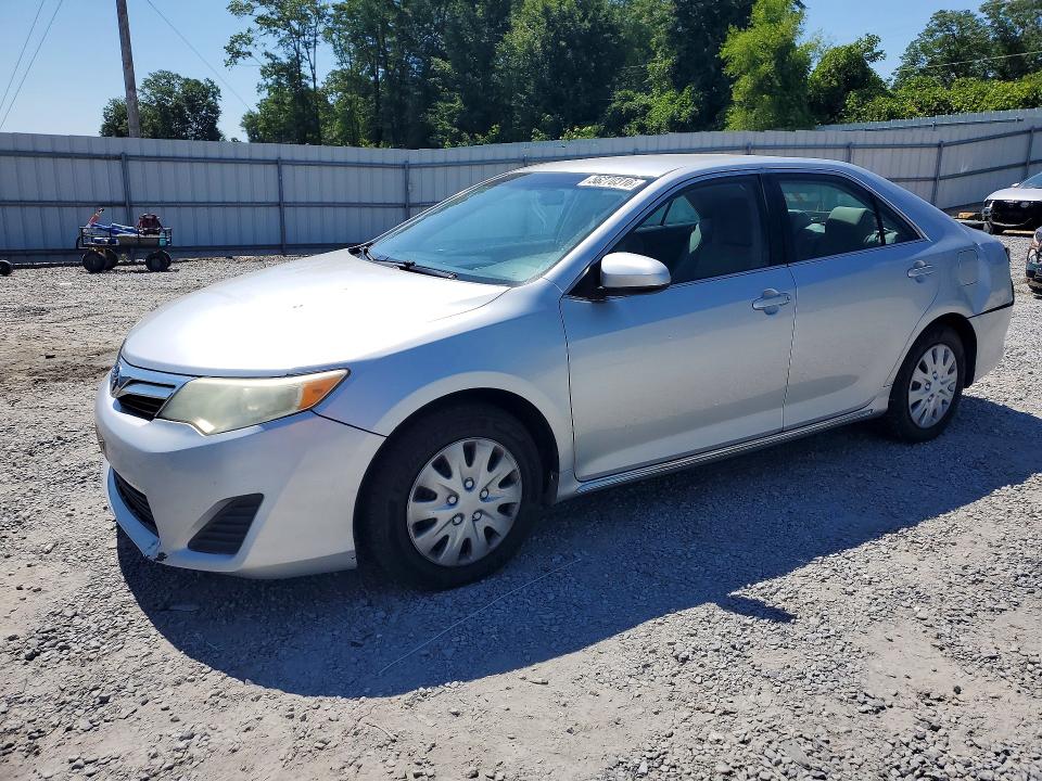 56270316 :رقم المزاد ، 4T4BF1FKXDR328449 vin ، 2013 Toyota Camry مزاد بيع