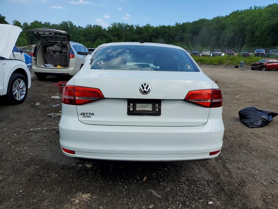 57687696 :رقم المزاد ، 3VW2K7AJ7FM316159 vin ، 2015 Volkswagen Jetta مزاد بيع