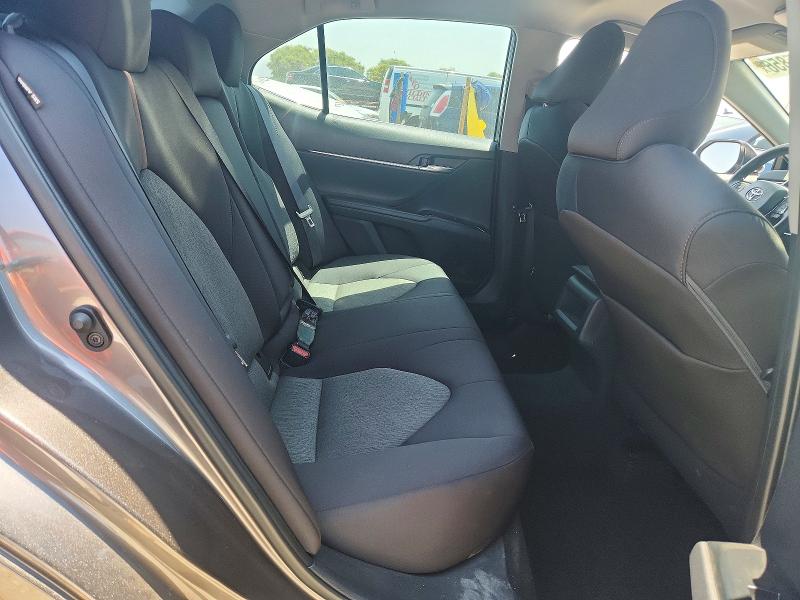 55835856 :رقم المزاد ، 4T1C11AKXLU968583 vin ، 2020 Toyota Camry مزاد بيع