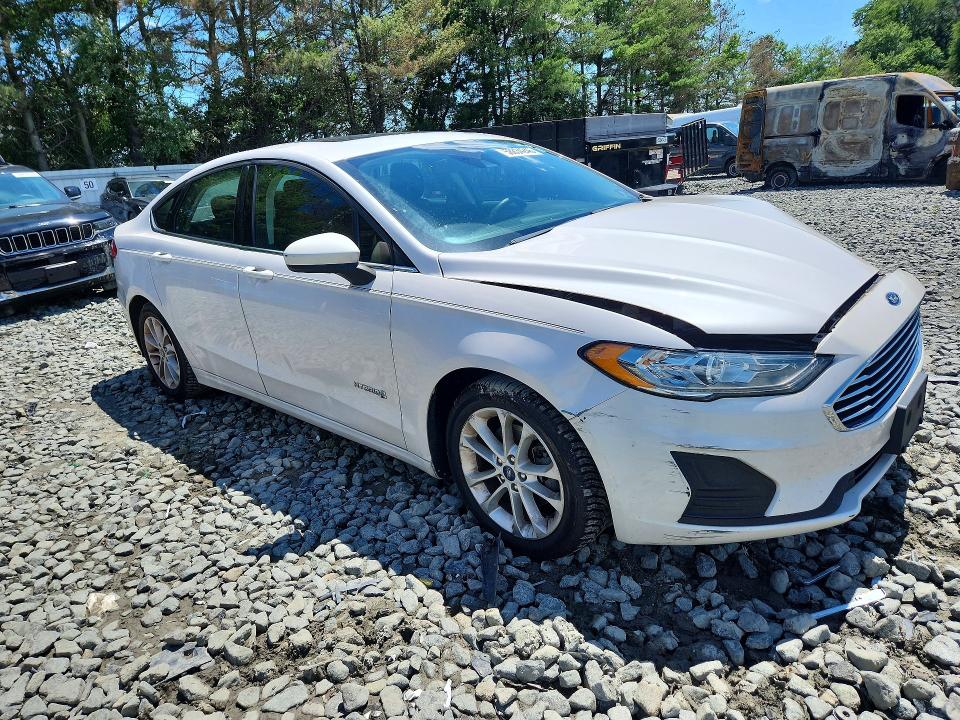 Продажа на аукционе авто 2019 Ford Fusion, vin: 3FA6P0LU3KR212727, номер лота: 58834246