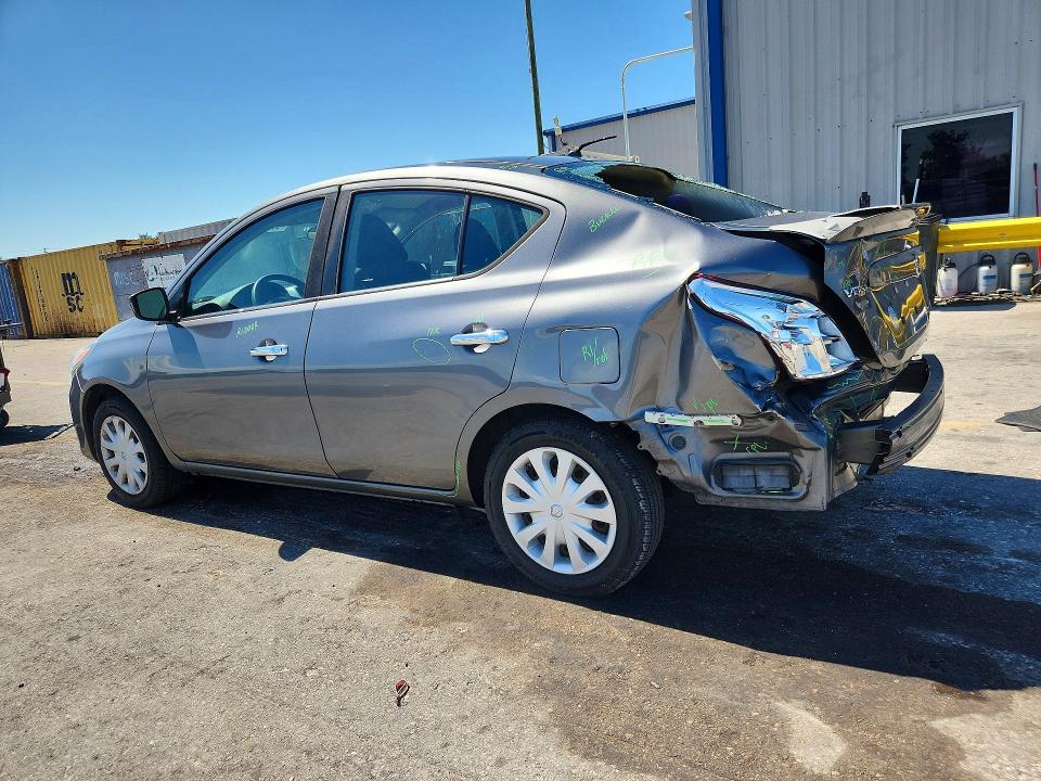 58381186 :رقم المزاد ، 3N1CN7AP4GL875083 vin ، 2016 Nissan Versa مزاد بيع