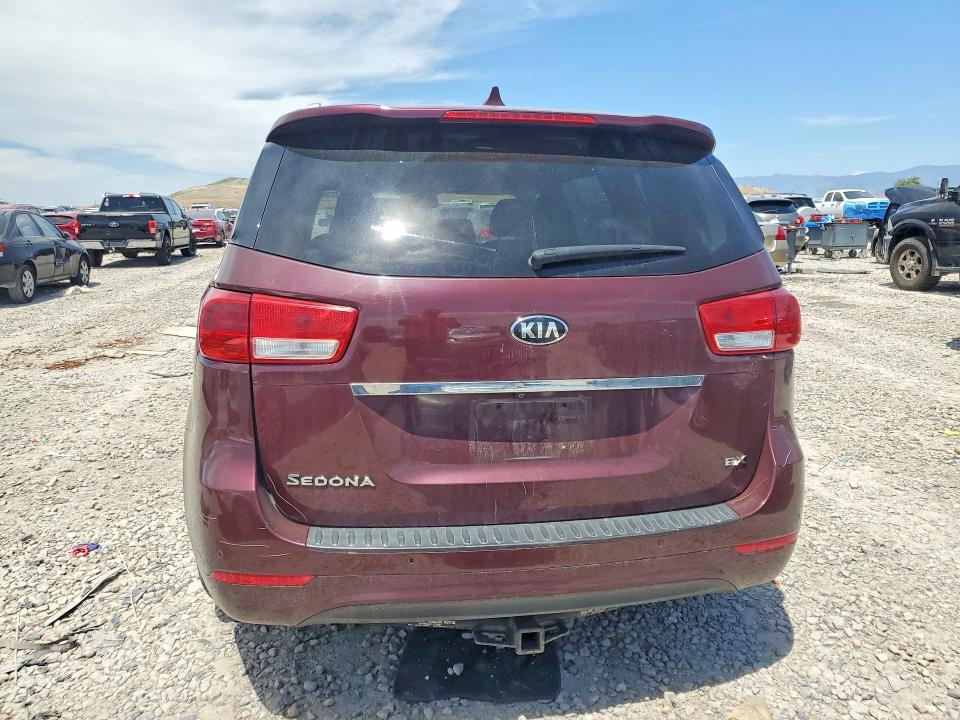 54752256 :رقم المزاد ، KNDMC5C11J6398926 vin ، 2018 Kia Sedona مزاد بيع