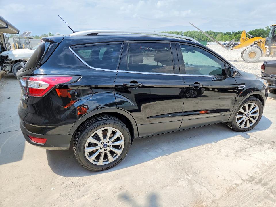 Продаж на аукціоні авто 2017 Ford Escape, vin: 1FMCU0JD8HUB52644, номер лоту: 58724336