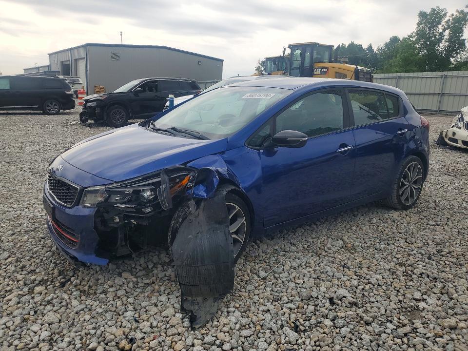 56076796 :رقم المزاد ، 3KPFN5A37HE112296 vin ، 2017 Kia Forte5 مزاد بيع