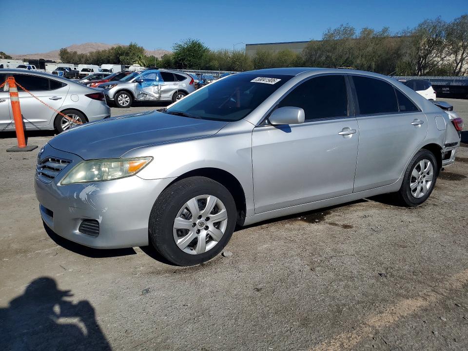 2010 Toyota Camry მანქანა იყიდება აუქციონზე, vin: 4T4BF3EK9AR076086, აუქციონის ნომერი: 58041906