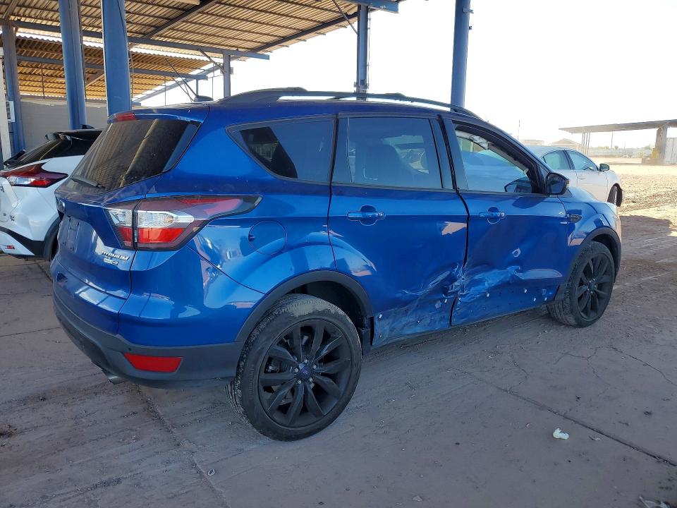 Продажа на аукционе авто 2017 Ford Escape, vin: 1FMCU9J99HUA64475, номер лота: 58323096