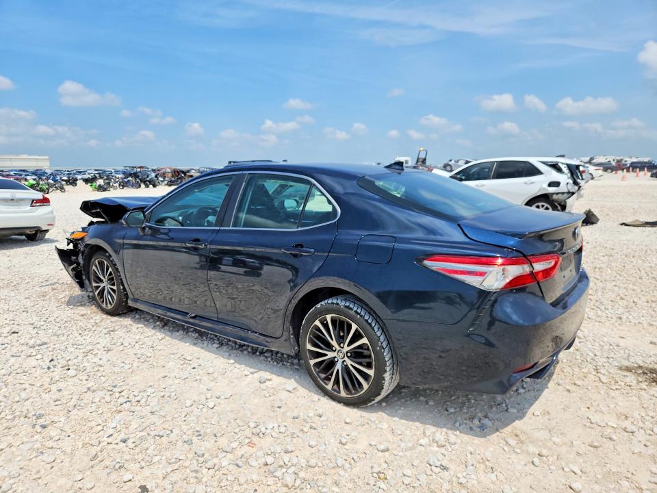 55850016 :رقم المزاد ، 4T1B11HK8KU759035 vin ، 2019 Toyota Camry مزاد بيع
