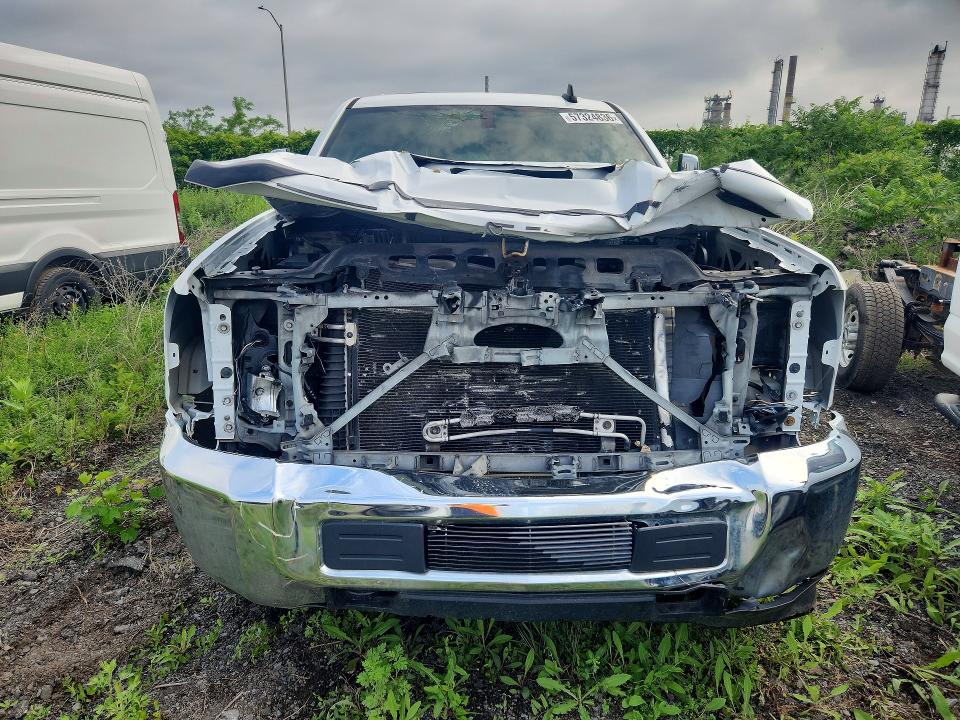 Продаж на аукціоні авто 2015 Chevrolet Silverado, vin: 1GC1KWEY7JF131490, номер лоту: 57324836