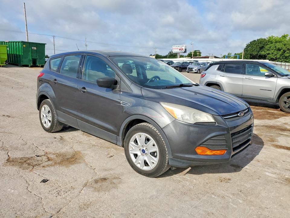 56486786 :رقم المزاد ، 1FMCU0F74GUB45661 vin ، 2016 Ford Escape مزاد بيع