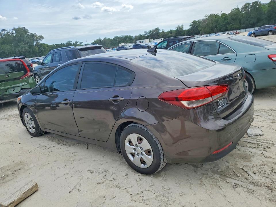 2018 Kia Forte მანქანა იყიდება აუქციონზე, vin: 3KPFL4A77JE176914, აუქციონის ნომერი: 55757126