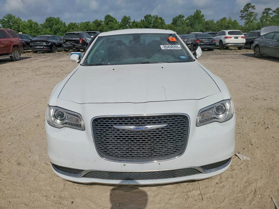 85458265 :رقم المزاد ، 2C3CCAAG8NH209953 vin ، 2022 Chrysler 200 Convertible مزاد بيع