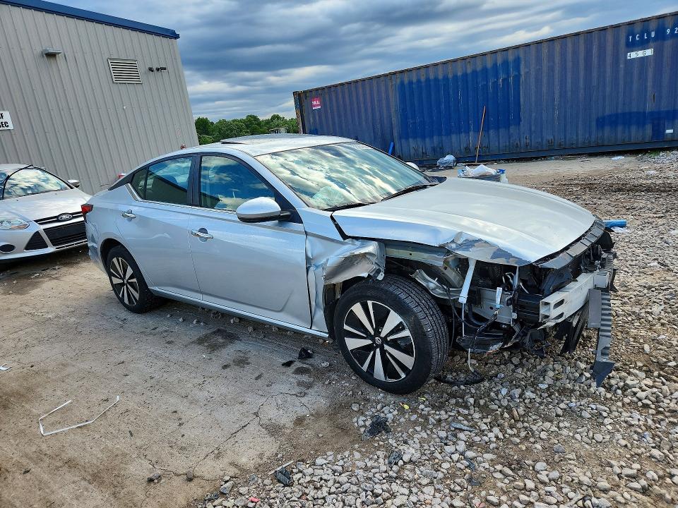 56767536 :رقم المزاد ، 1N4BL4DW2NN368976 vin ، 2022 Nissan Altima مزاد بيع