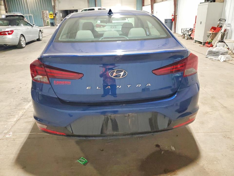 2020 Hyundai Elantra მანქანა იყიდება აუქციონზე, vin: 5NPD84LF7LH563927, აუქციონის ნომერი: 55531146