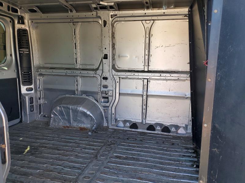 55737206 :رقم المزاد ، 3C6TRVNG2HE528820 vin ، 2017 Ram Promaster 1500 مزاد بيع