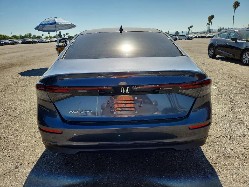 Продажа на аукционе авто 2023 Honda Accord, vin: 1HGCY1F20PA052450, номер лота: 58312566