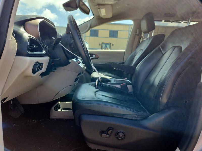 Продажа на аукционе авто 2018 Chrysler Pacifica, vin: 2C4RC1EG1JR350433, номер лота: 57019236