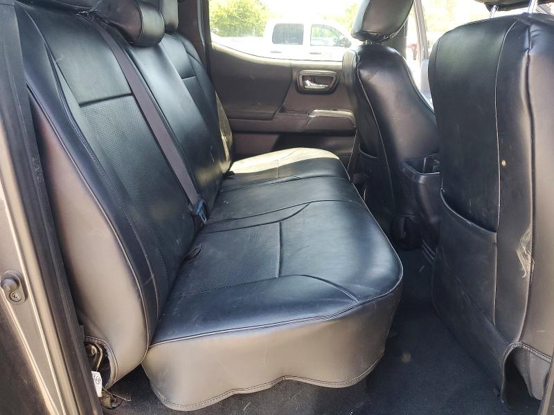 55837226 :رقم المزاد ، 5TFCZ5AN3JX161011 vin ، 2018 Toyota Tacoma مزاد بيع