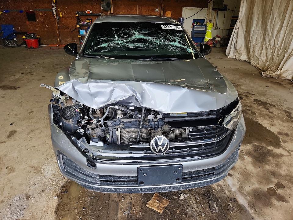 Продажа на аукционе авто 2022 Volkswagen Jetta, vin: 3VWBM7BU4NM018931, номер лота: 57835536