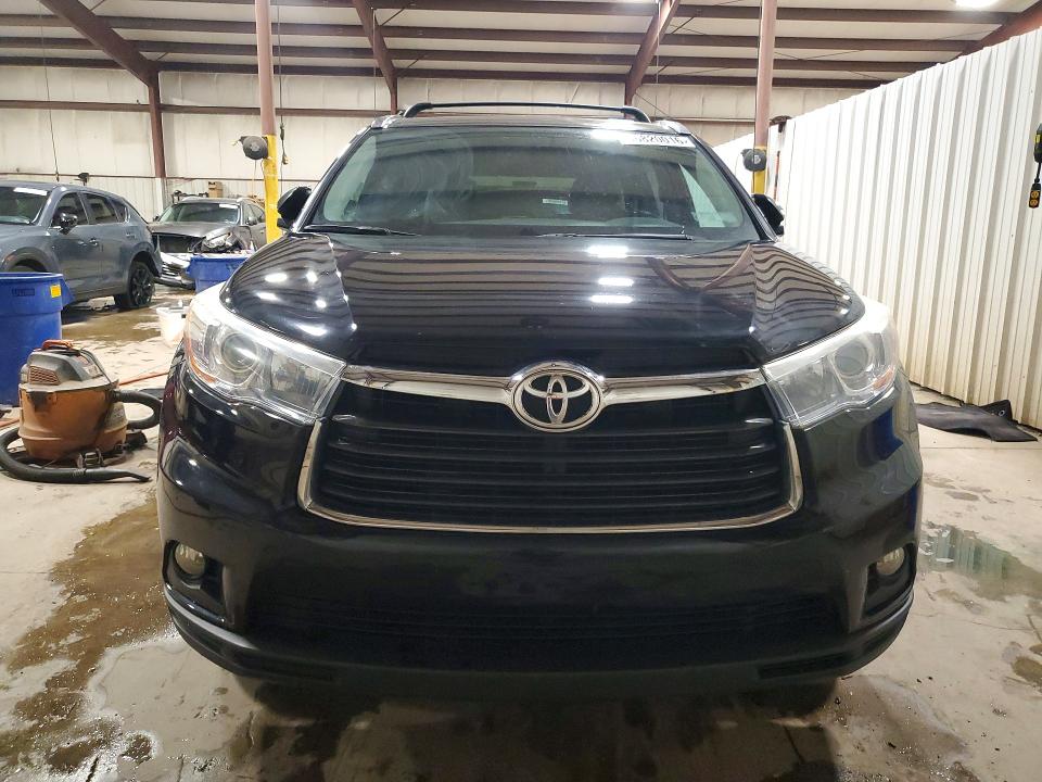 Продажа на аукционе авто 2015 Toyota Highlander, vin: 5TDJKRFH7FS201576, номер лота: 56820016