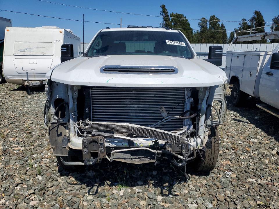 56475546 :رقم المزاد ، 1GC4YTEY0NF302693 vin ، 2022 Chevrolet Silverado مزاد بيع