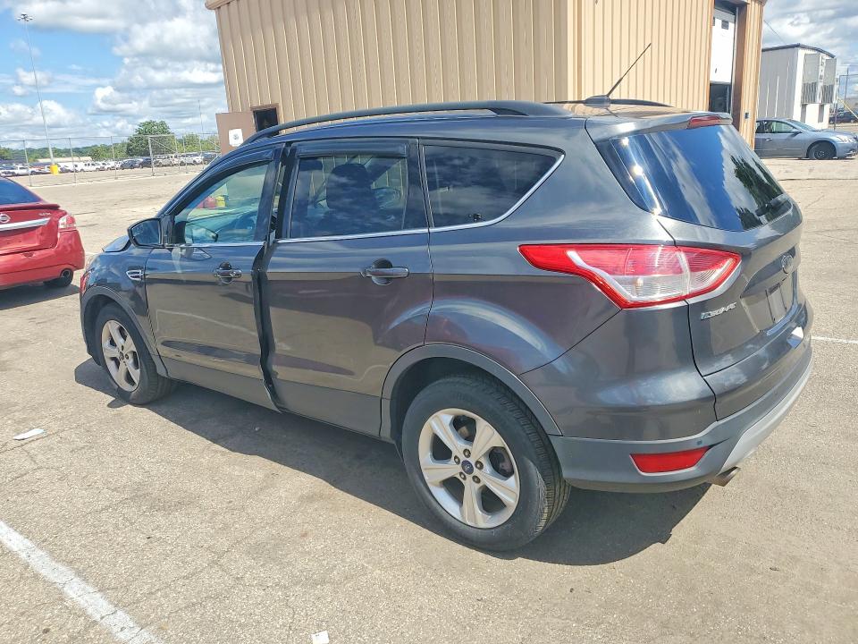 2015 Ford Escape მანქანა იყიდება აუქციონზე, vin: 1FMCU9GX8FUB82049, აუქციონის ნომერი: 57305176