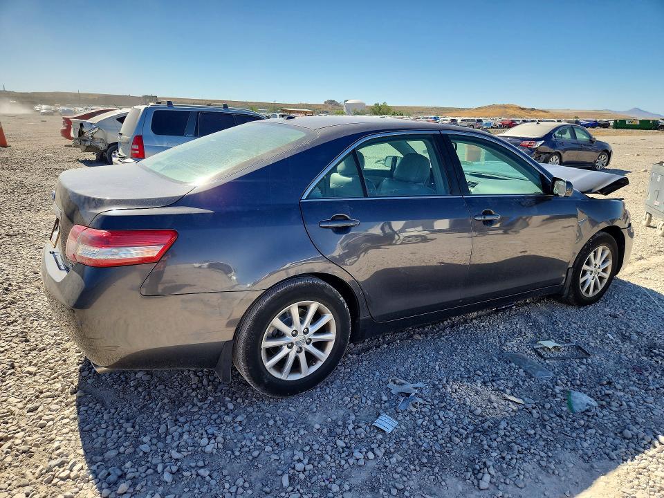 58010356 :رقم المزاد ، 4T1BK3EK5BU132161 vin ، 2011 Toyota Camry مزاد بيع