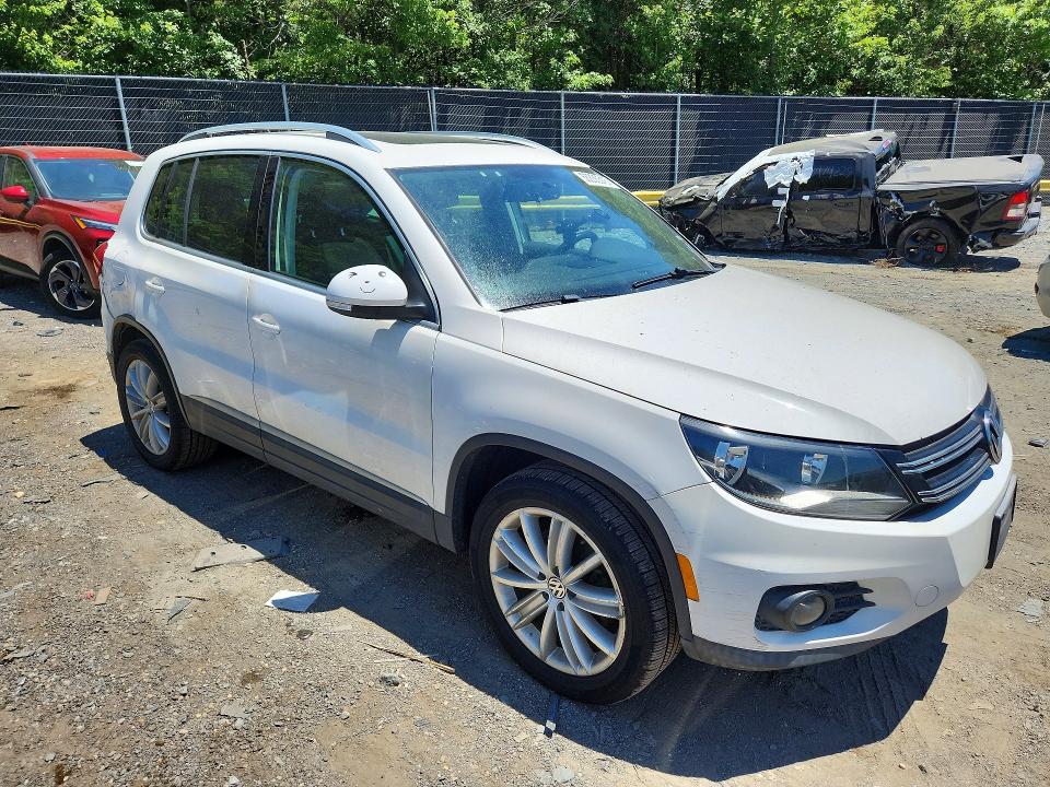55835516 :رقم المزاد ، WVGBV7AX9DW537091 vin ، 2013 Volkswagen Tiguan مزاد بيع