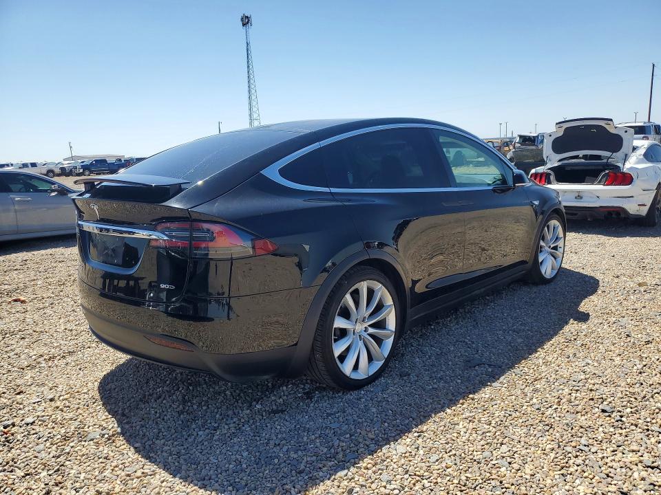56883516 :رقم المزاد ، 5YJXCAE20GF014434 vin ، 2016 Tesla Model X مزاد بيع