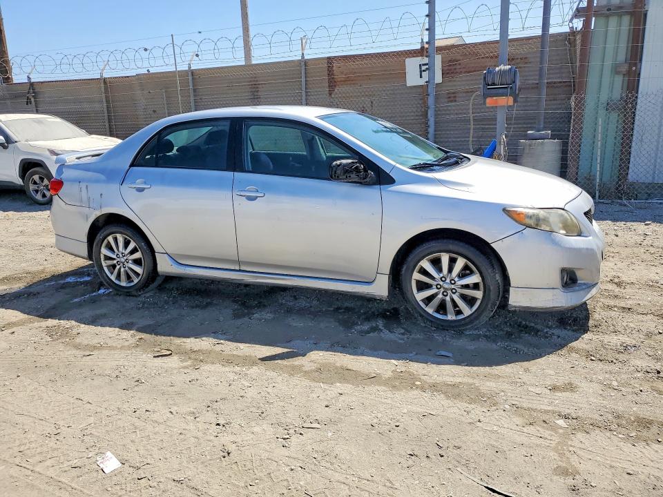 56891526 :رقم المزاد ، 2T1BU4EE1AC465175 vin ، 2010 Toyota Corolla مزاد بيع