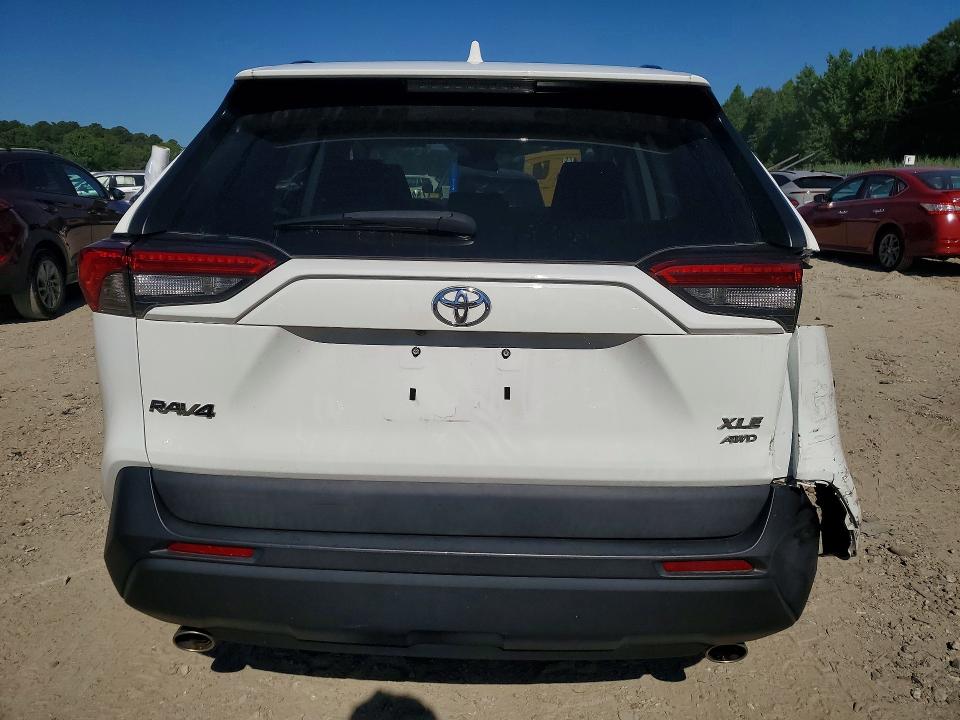 2021 Toyota Rav4 მანქანა იყიდება აუქციონზე, vin: 2T3P1RFV8MW155030, აუქციონის ნომერი: 55870096