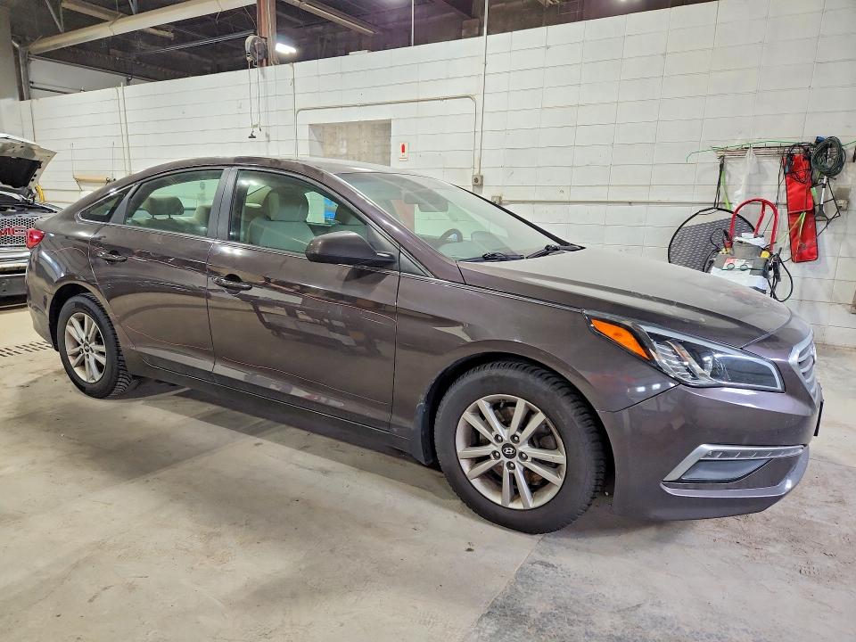 2015 Hyundai Sonata მანქანა იყიდება აუქციონზე, vin: 5NPE24AF2FH206572, აუქციონის ნომერი: 58185076