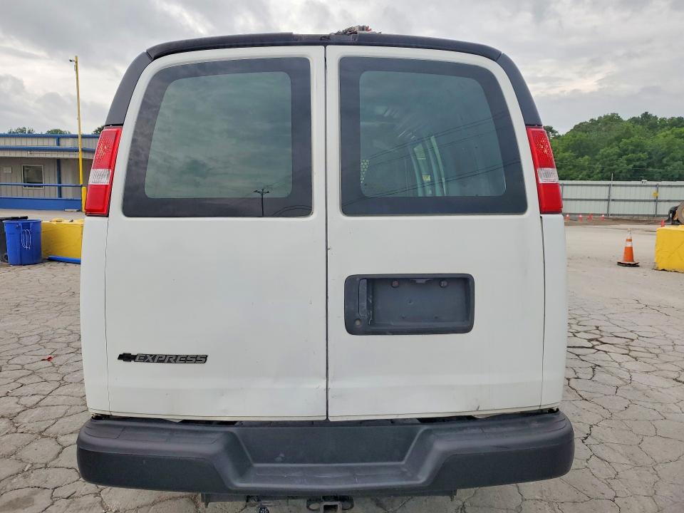 2017 Chevrolet Express G2500 მანქანა იყიდება აუქციონზე, vin: 1GCWGAFF8H1127401, აუქციონის ნომერი: 56805106