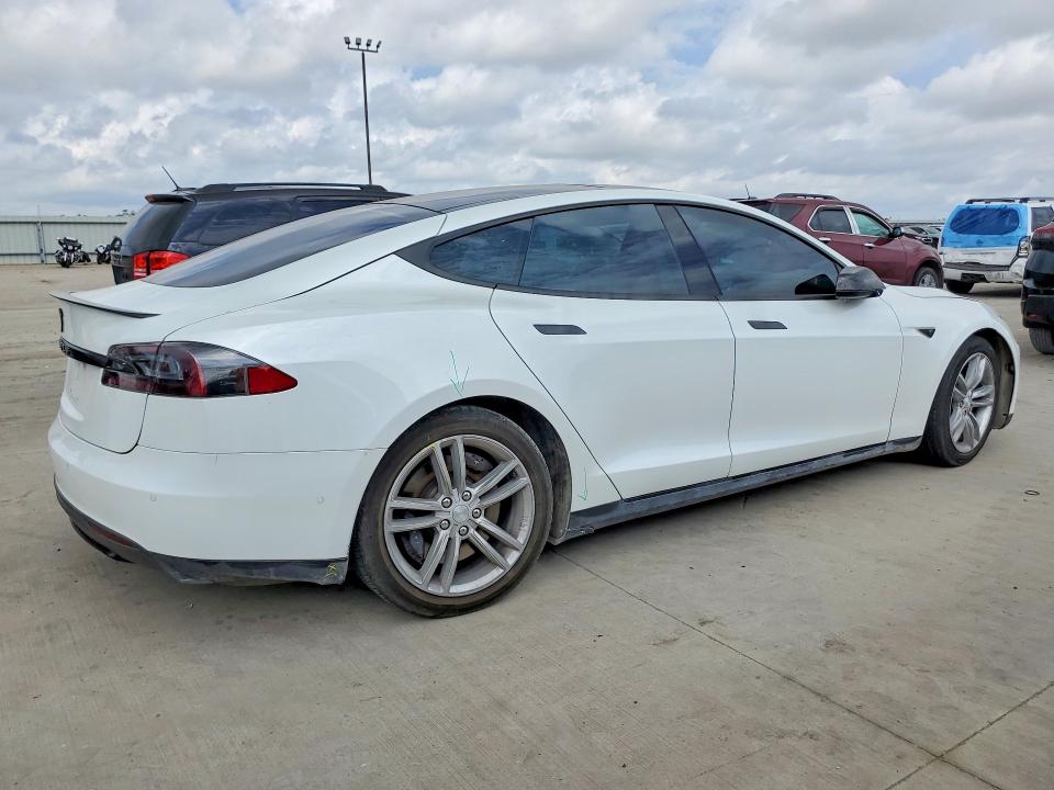 2015 Tesla Model S მანქანა იყიდება აუქციონზე, vin: 5YJSA1S20FF097656, აუქციონის ნომერი: 55463756