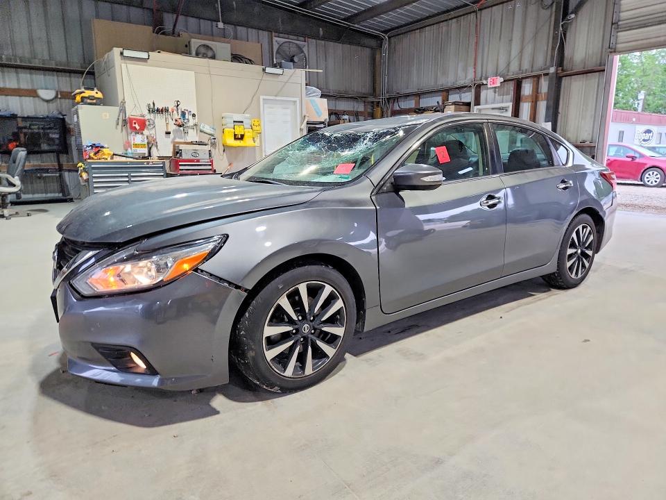 Auction sale of the 2018 Nissan Altima, vin: 1N4AL3AP5JC176573, lot number: 56772736