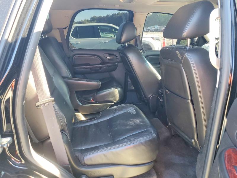 2010 Cadillac Escalade მანქანა იყიდება აუქციონზე, vin: 1GYUKBEF7AR213636, აუქციონის ნომერი: 56266686